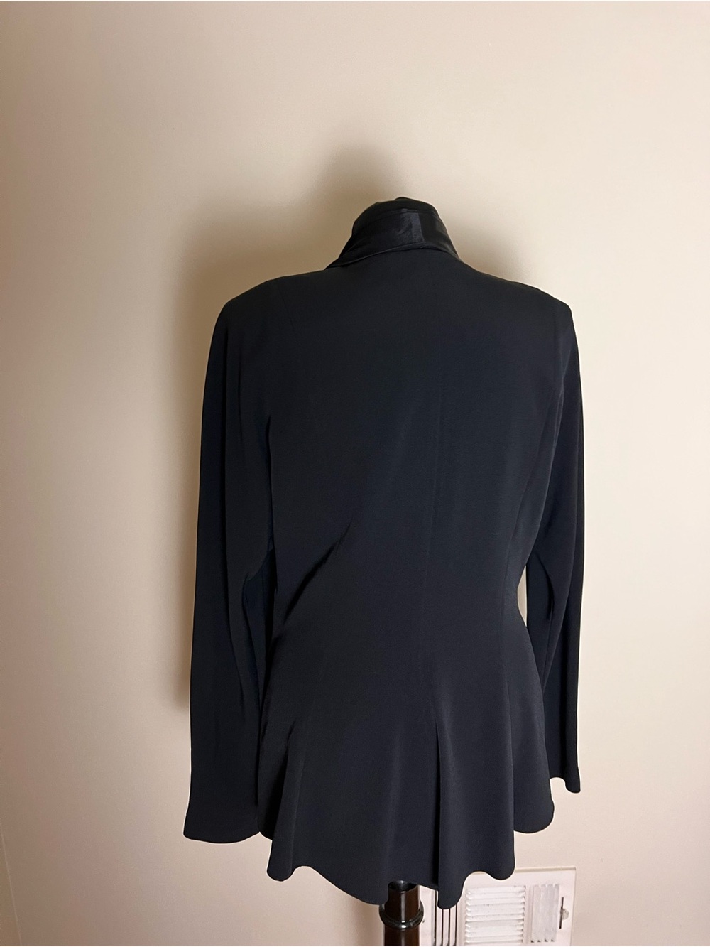 Cache Black Draped Open-Front Jacket with Ivory Vest Detail - Picture 5 of 6